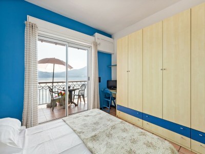Cottage Apartment in Oggebbio with Sea View Terrace - Features photo 21