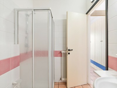 Cottage Apartment in Oggebbio with Sea View Terrace - Features photo 24