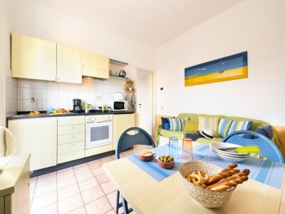 Cottage Apartment in Oggebbio with Sea View Terrace - Features photo 28