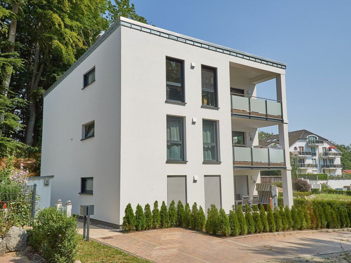 Holiday apartment Haus Jasmund in Sellin | Wohnung 1 | Ankerplatz 15 - Outdoor photo 5