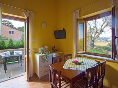 Apartment Holiday Home in Belforte with Pool - Features photo 17