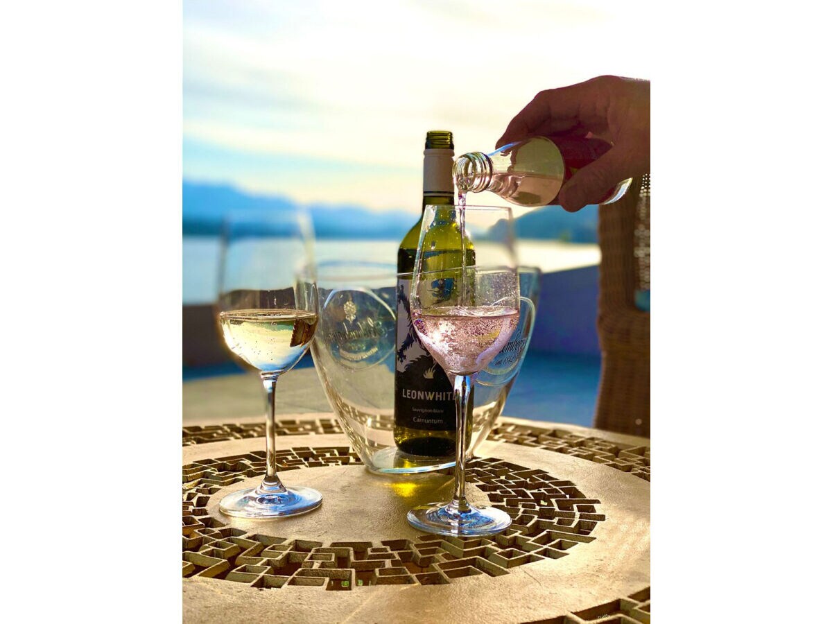 Holiday house Lake house with private bathing jetty