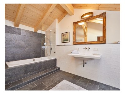 Holiday apartment Die Alpe Garmisch Rothirsch 140m² - Features photo 9