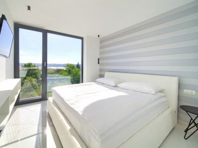 Villa Casa Bela with heated pool - Features photo 33