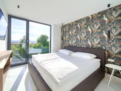 Villa Casa Forma with heated pool - Features photo 27