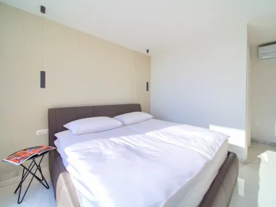 Villa Casa Forma with heated pool - Features photo 32