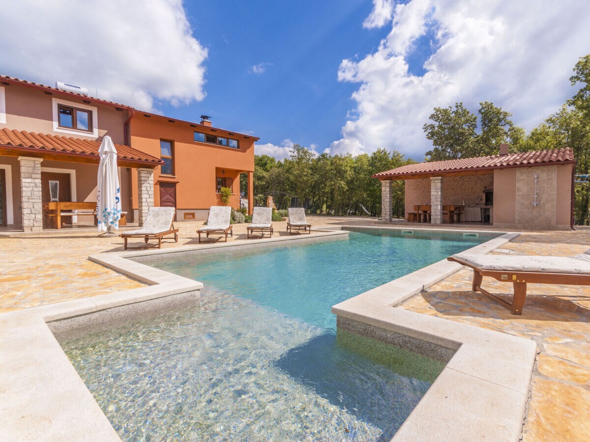 Holiday house Villa Noina Arka