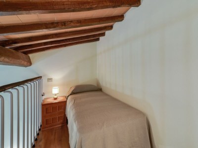 Farmhouse Farmhouse near Nightlife - Features photo 27