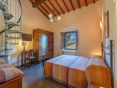 Farmhouse Farmhouse near Nightlife - Features photo 29