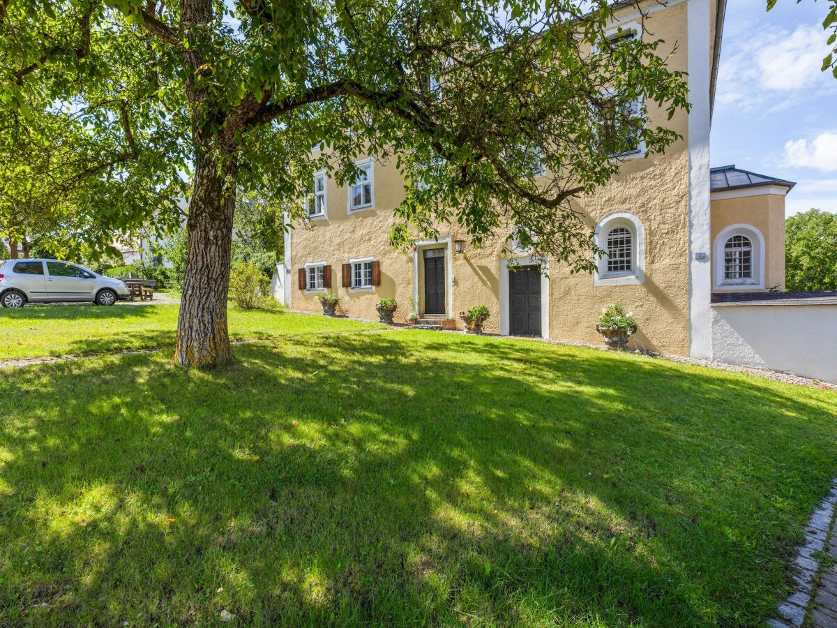 Holiday house Herrenhaus in Riedenburg im malerischen Altmühltal - Outdoor photo 3