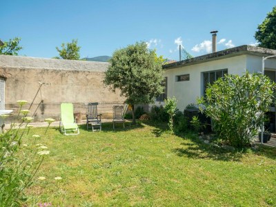 Holiday house Pretty holiday home with garden and hot tub - Outdoor photo 6