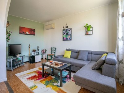 Holiday house Pretty holiday home with garden and hot tub - Features photo 8