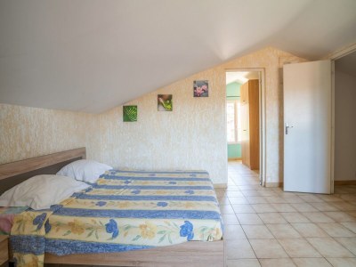 Holiday house Pretty holiday home with garden and hot tub - Features photo 23