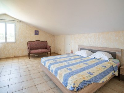 Holiday house Pretty holiday home with garden and hot tub - Features photo 24