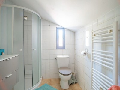 Holiday house Pretty holiday home with garden and hot tub - Features photo 33