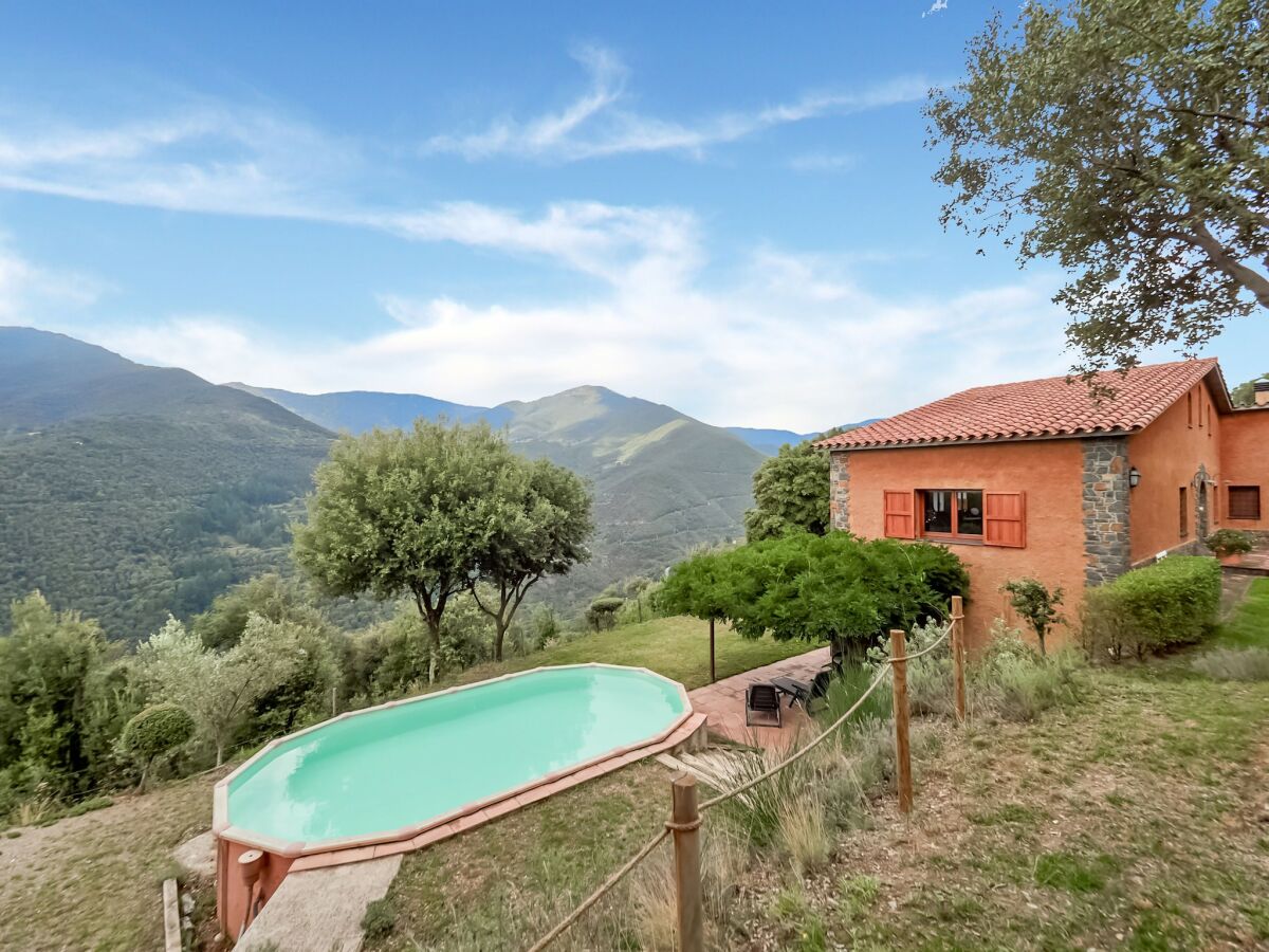 Holiday house Ferienhaus Montseny mit Pool - Outdoor photo 2