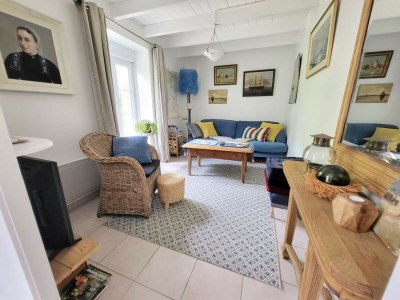 Holiday house 690-Charming villa in a lush garden - Features photo 10