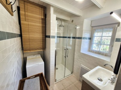 Holiday house 690-Charming villa in a lush garden - Features photo 18