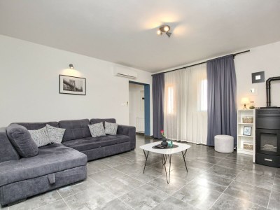 Holiday house Holiday House Ulika with Private Pool - Features photo 13