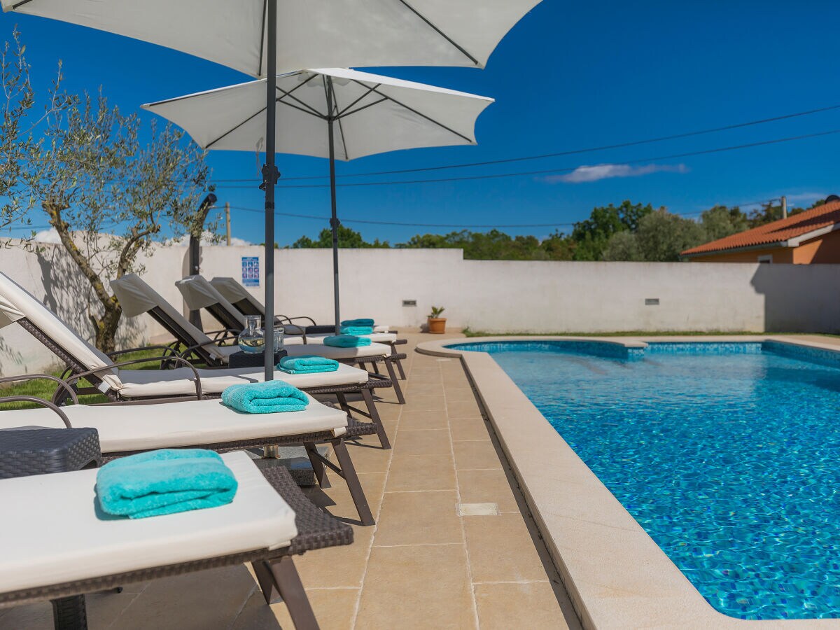 Villa Wonderful Villa Prisedi with Private Pool - Outdoor photo 5