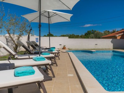 Villa Wonderful Villa Prisedi with Private Pool - Outdoor photo 5