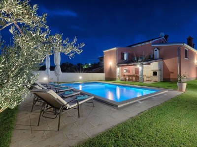 Villa Wonderful Villa Prisedi with Private Pool - Outdoor photo 12