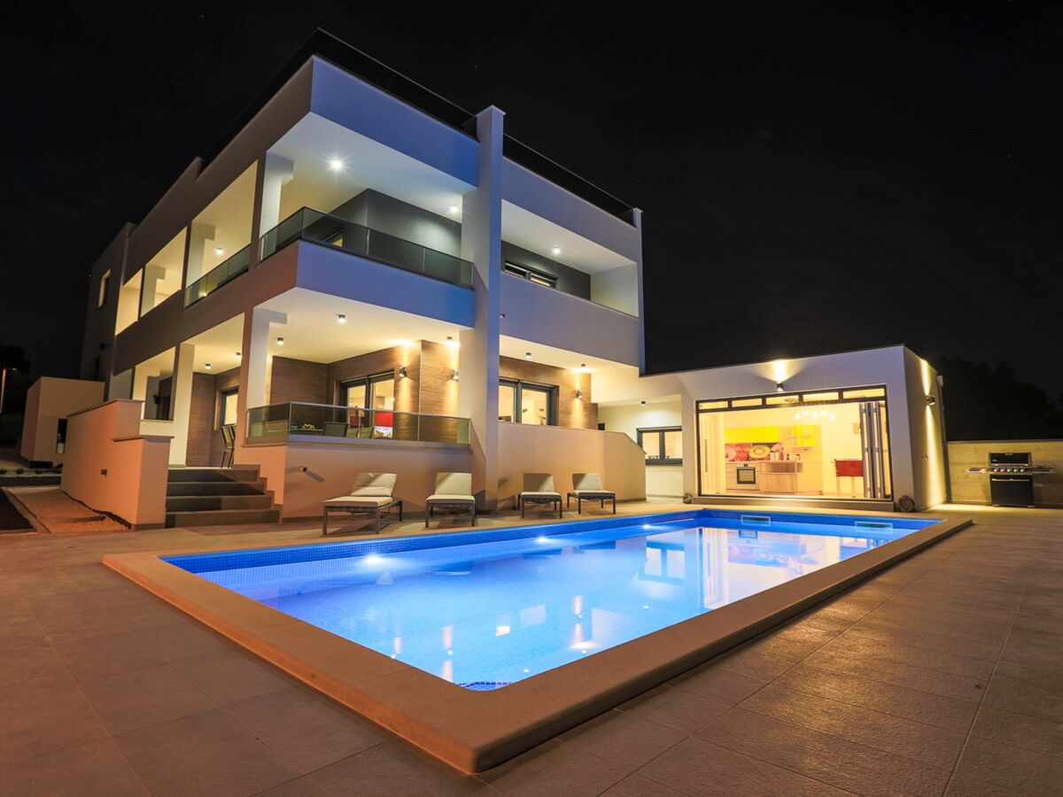 Villa Villa Histra - Private Pool, Sea View, 5 Bedrooms - Outdoor photo 2