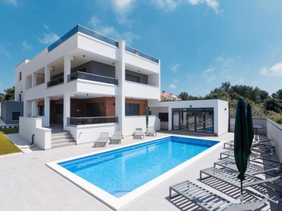 Villa Villa Histra - Private Pool, Sea View, 5 Bedrooms in Ližnjan - Villa