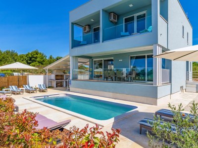 Villa Villa with Pool and Sea View in Fazana - Horizont in Fažana - Villa