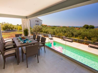 Villa Villa with Pool and Sea View in Fazana - Horizont - Outdoor photo 8
