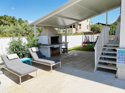 Villa Villa with Pool and Sea View in Fazana - Horizont - Environment photo 52