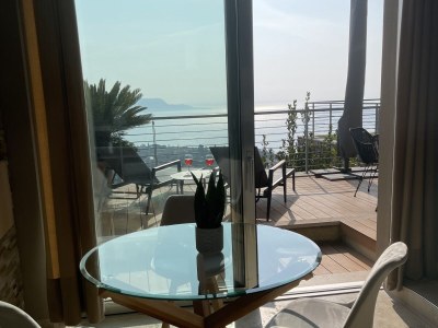 Holiday apartment Deluxe Sunrise Sky Terrace Design Apartment 180Â° Lake - Features photo 6