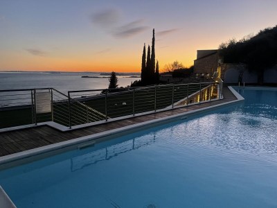 Holiday apartment Deluxe Sunrise Sky Terrace Design Apartment 180Â° Lake - Features photo 20