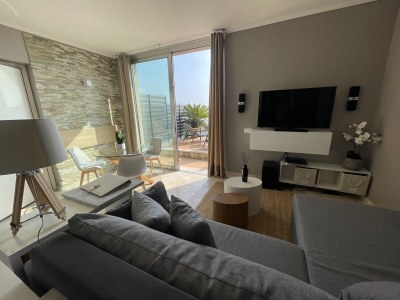 Holiday apartment Deluxe Sunrise Sky Terrace Design Apartment 180Â° Lake - Features photo 25