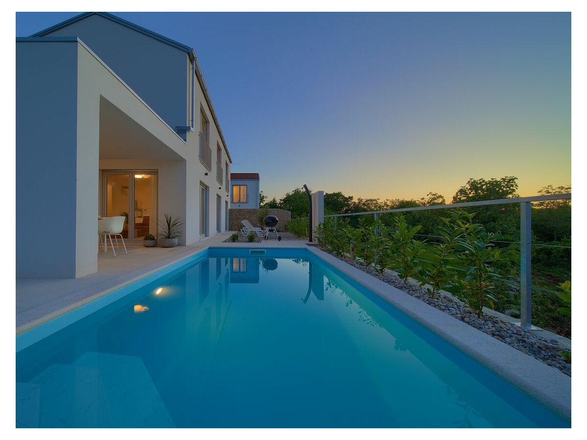 Villa Rossa with heated pool