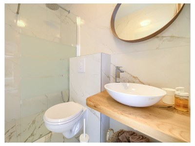 Villa Rossa with heated pool - Features photo 28