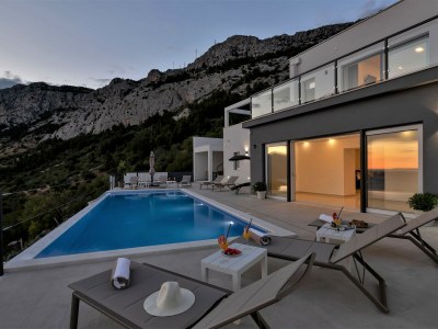 Villa Villa Skyview mit 44m² Infinity-Pool, Panoramablick - Outdoor photo 11