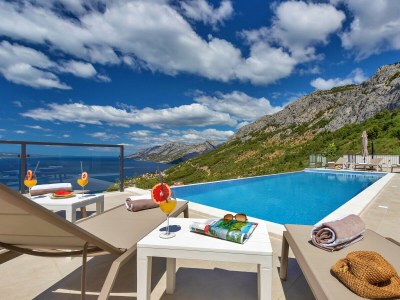 Villa Villa Skyview mit 44m² Infinity-Pool, Panoramablick - Outdoor photo 17