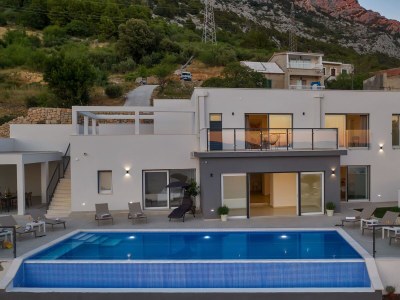 Villa Villa Skyview mit 44m² Infinity-Pool, Panoramablick - Outdoor photo 79