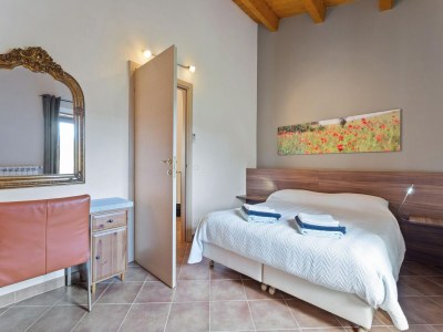 Apartment Apartment in Ripabottoni with Panoramic Views - Features photo 24