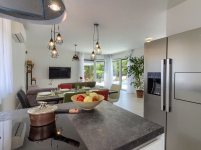 Villa Flavia with private pool, close to the beach - Features photo 13