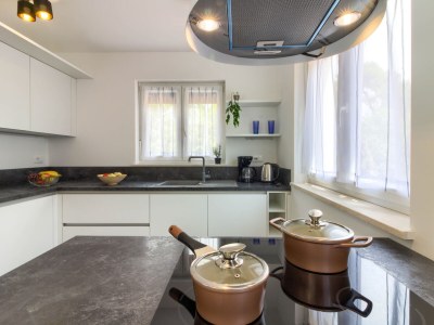 Villa Flavia with private pool, close to the beach - Features photo 14