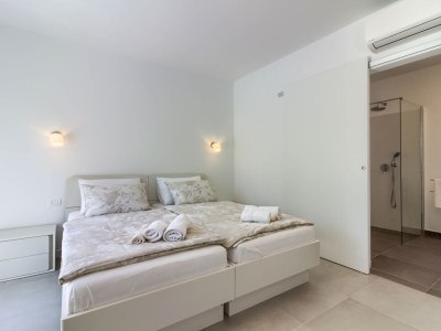 Villa Flavia with private pool, close to the beach - Features photo 19