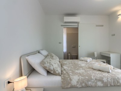 Villa Flavia with private pool, close to the beach - Features photo 22