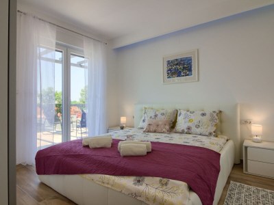 Villa Lukawith pool - Features photo 25