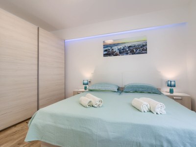 Villa Lukawith pool - Features photo 32