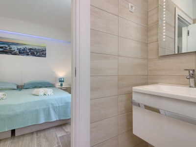 Villa Lukawith pool - Features photo 37