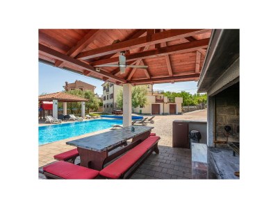 Villa with pool, jacuzzi, sauna, fitness, wine cellar - Outdoor photo 7