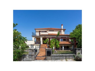 Villa with pool, jacuzzi, sauna, fitness, wine cellar - Outdoor photo 12