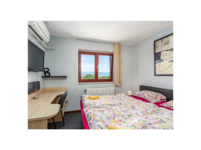 Villa with pool, jacuzzi, sauna, fitness, wine cellar - Features photo 31